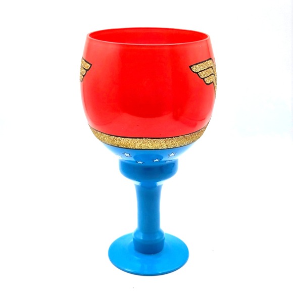 Silver Buffalo LLC DC Comics Wonder Woman 40 oz Glass Goblet - Picture 2 of 7